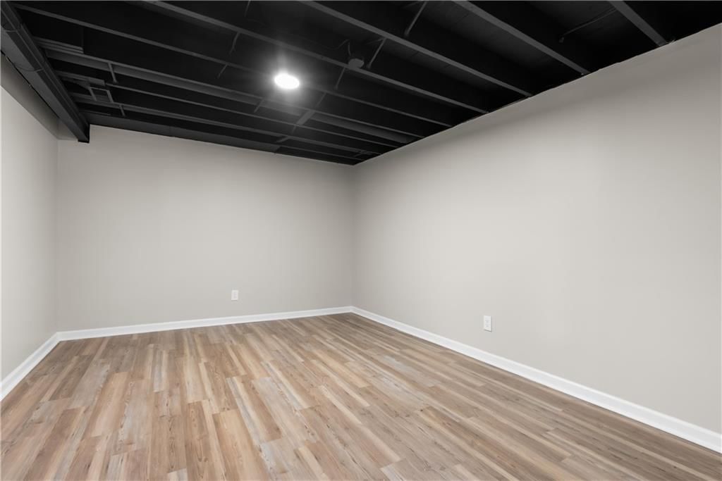 804 N 83rd Drive — photo 25