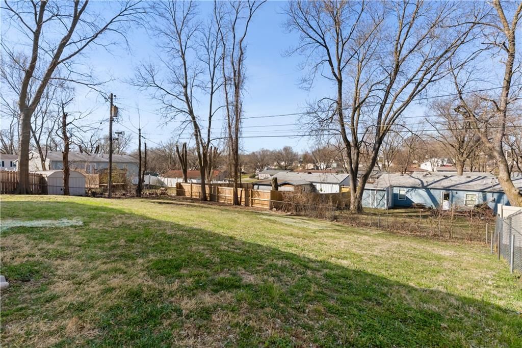 804 N 83rd Drive — photo 30