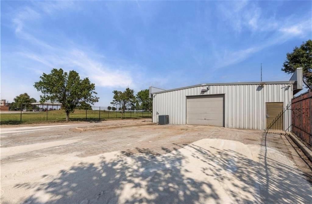 260 N Moonlight Road — photo 19