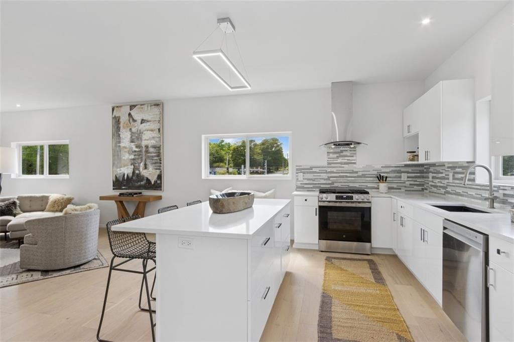10924 W 67th Street — photo 10