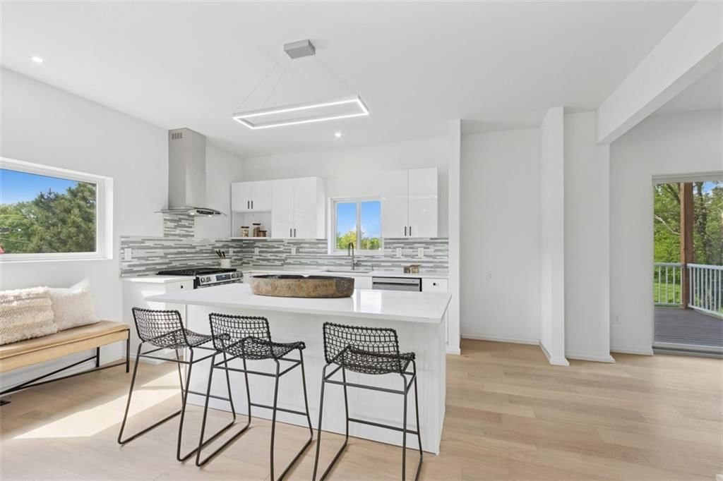 10924 W 67th Street — photo 12