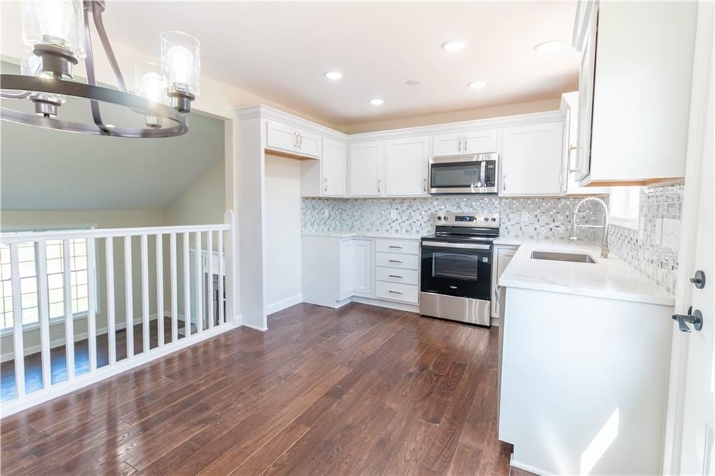 505 Santa Fe Drive — photo 9