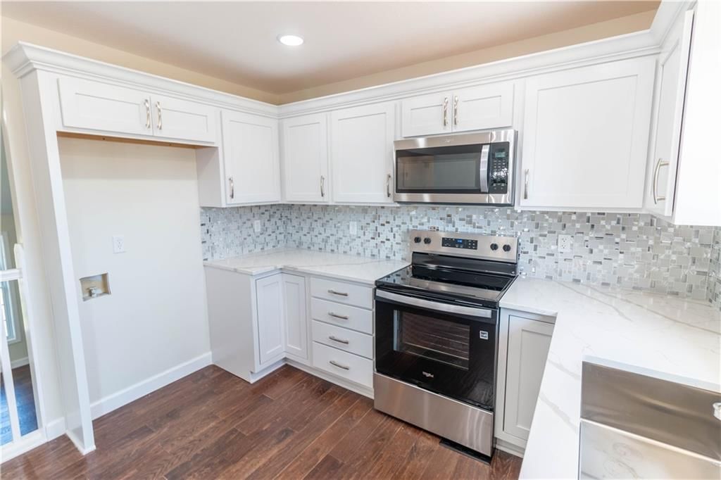 505 Santa Fe Drive — photo 10