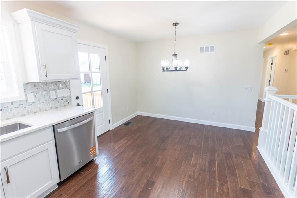 505 Santa Fe Drive — photo 12