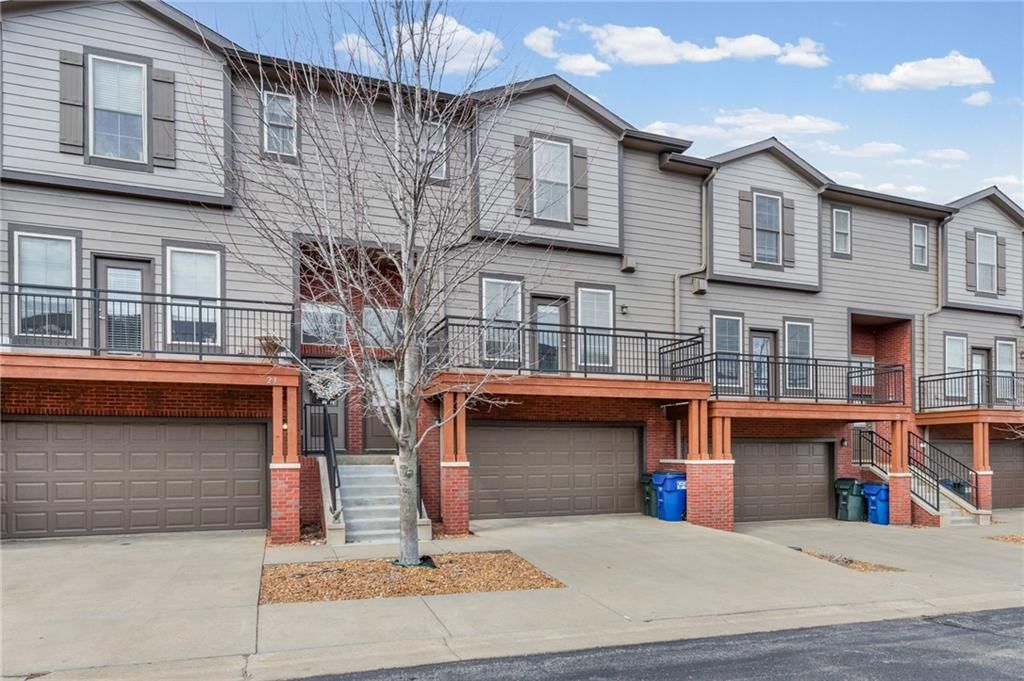 5245 Overland Drive — photo 2