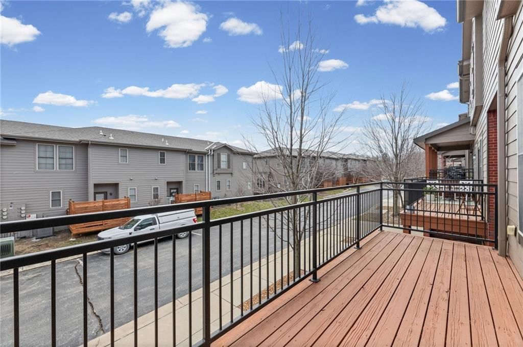 5245 Overland Drive — photo 7