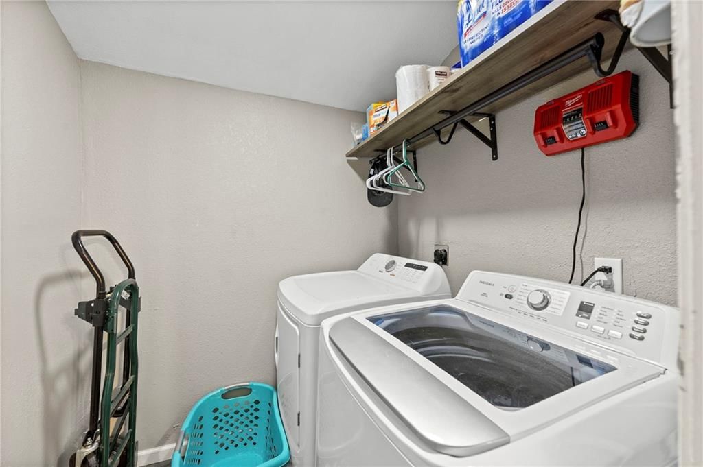 846 S Olive Street — photo 13