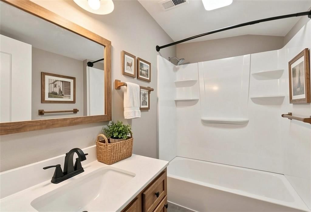846 S Olive Street — photo 16