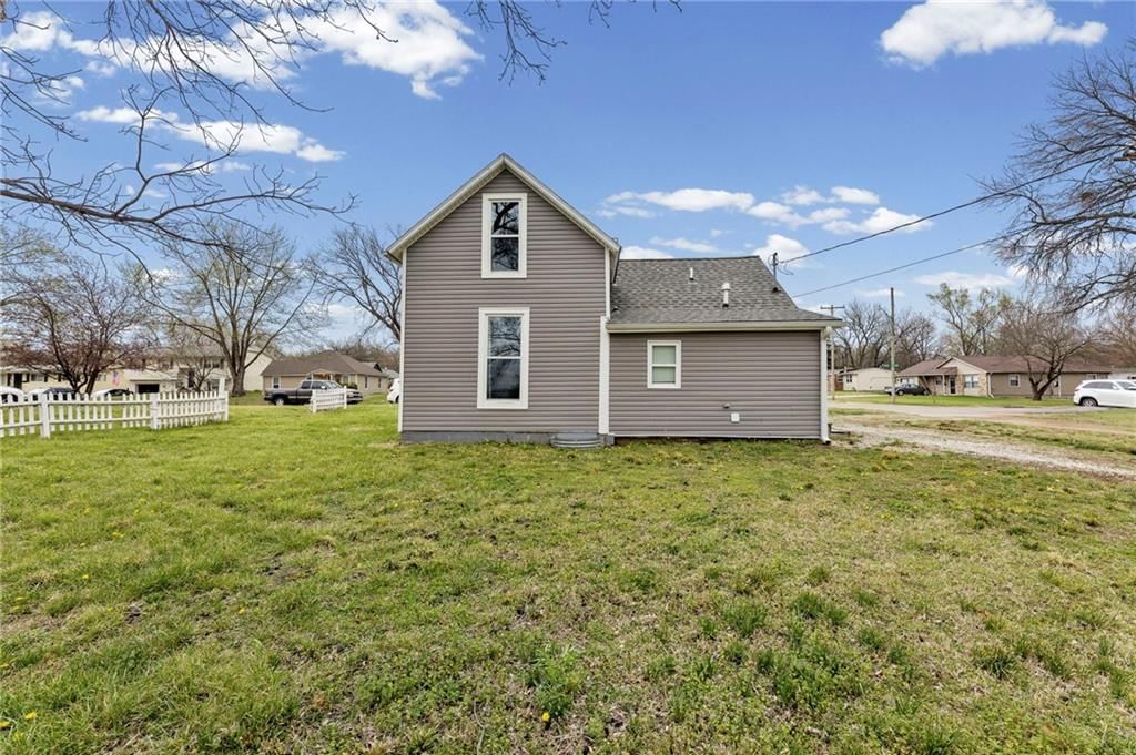 846 S Olive Street — photo 22