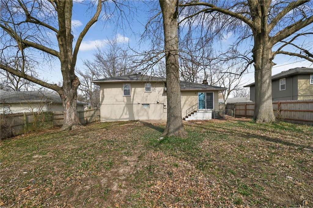 11504 Manchester Avenue — photo 5