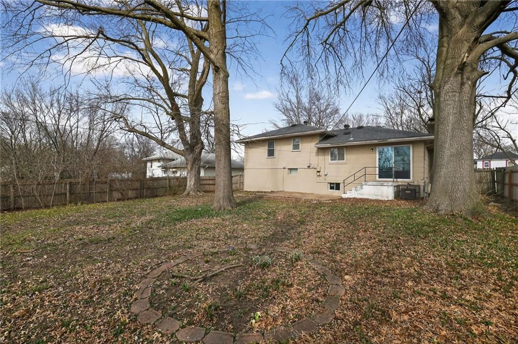 11504 Manchester Avenue — photo 6
