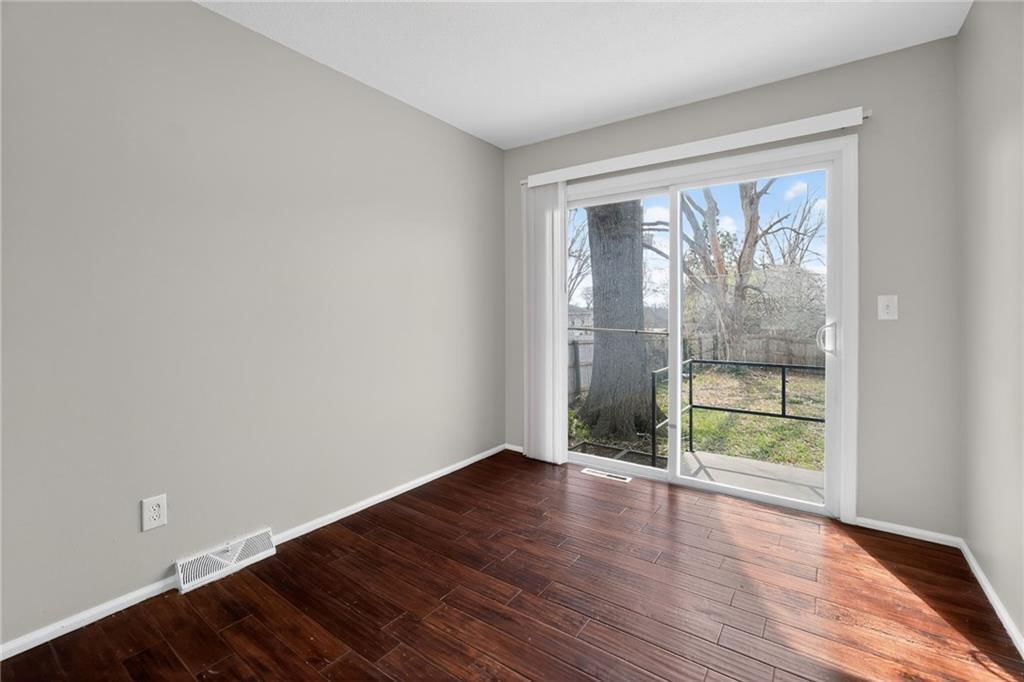 11504 Manchester Avenue — photo 19