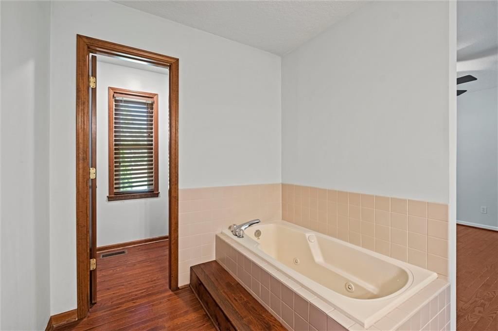 1204 Chadwick Court — photo 23