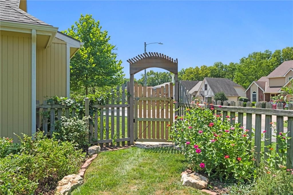 1204 Chadwick Court — photo 41