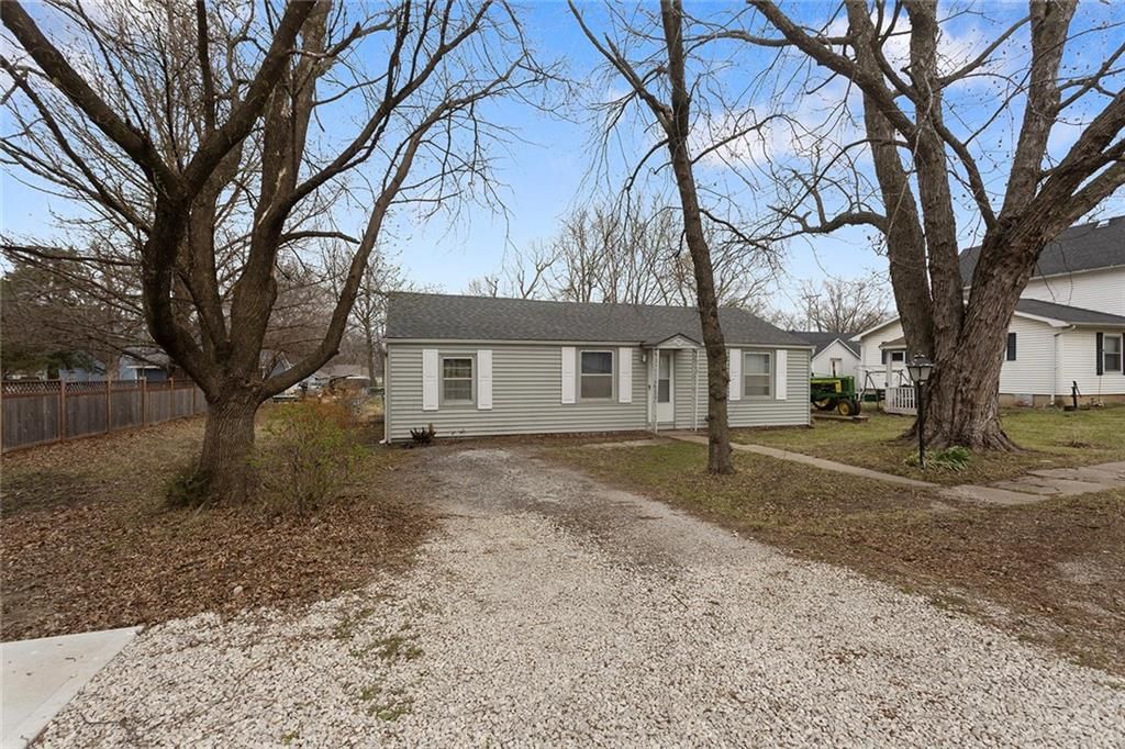 304 Ivy Street, Garden City, MO