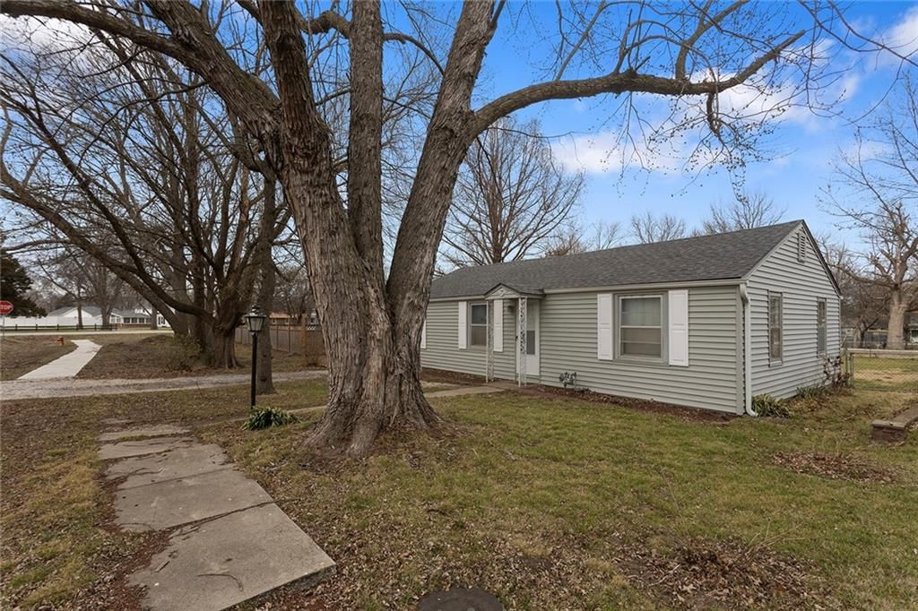 304 Ivy Street — photo 3