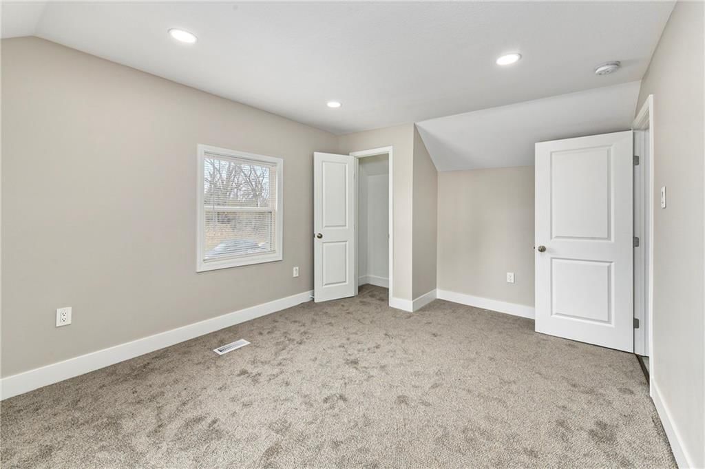 2313 Michigan Avenue — photo 14