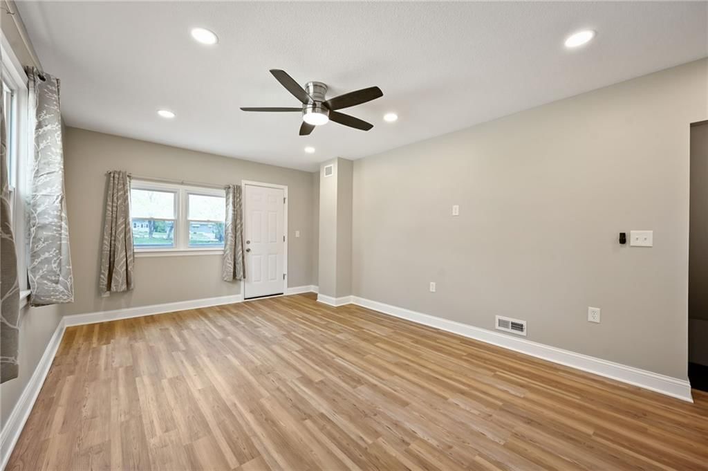 8301 Highland Avenue — photo 18