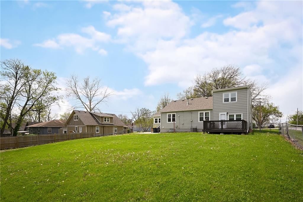 8301 Highland Avenue — photo 31