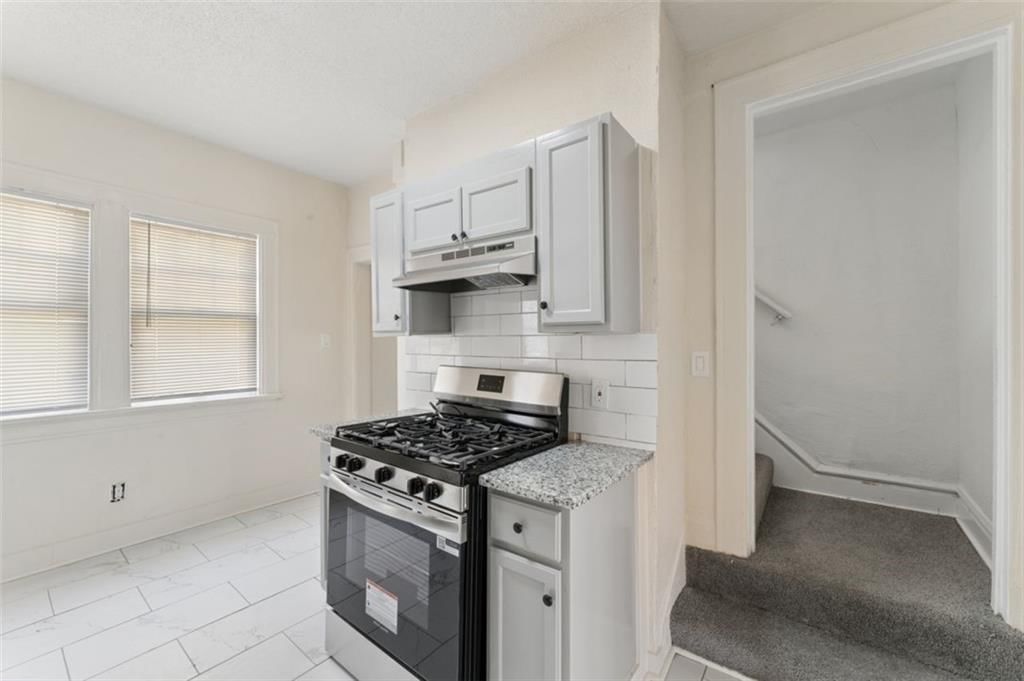 6046 Swope Parkway — photo 15