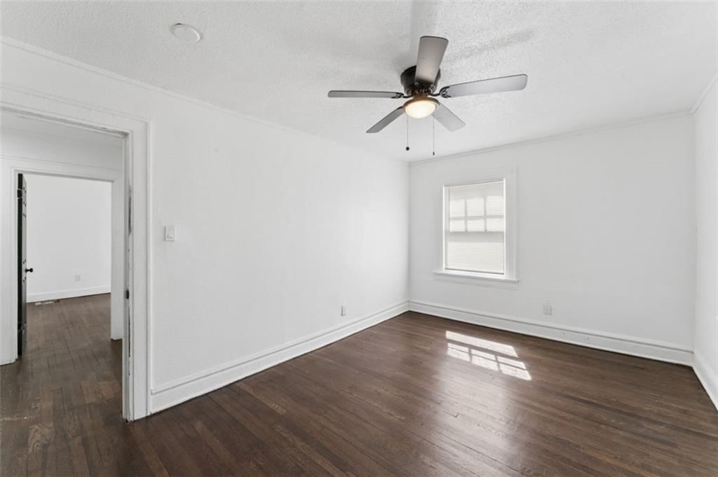 6046 Swope Parkway — photo 34