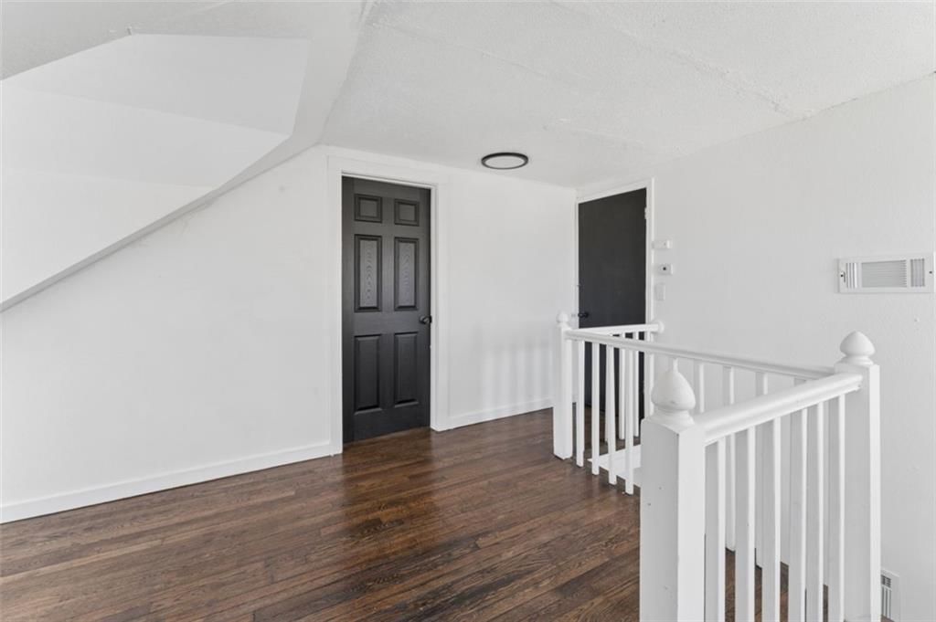 6046 Swope Parkway — photo 38