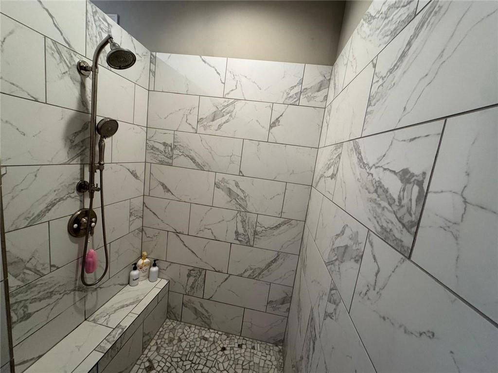 1100 SW Heather Drive — photo 13