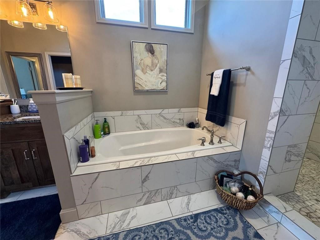 1100 SW Heather Drive — photo 14