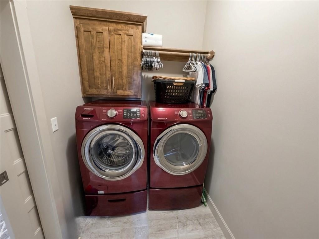 1100 SW Heather Drive — photo 15