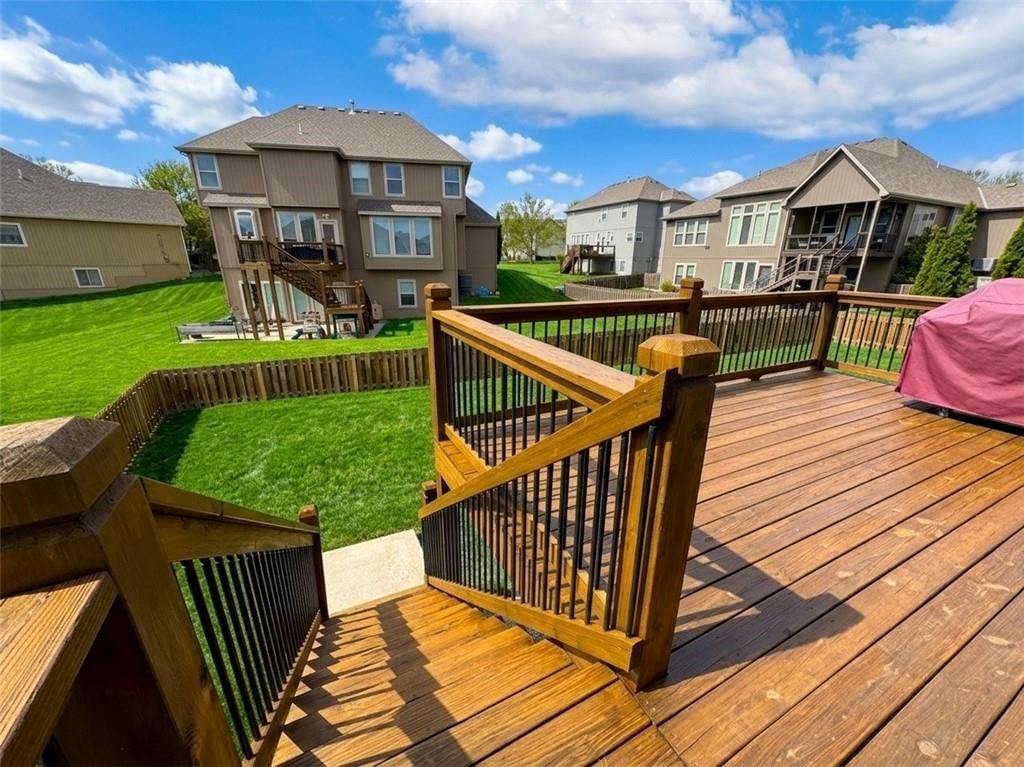 1100 SW Heather Drive — photo 22