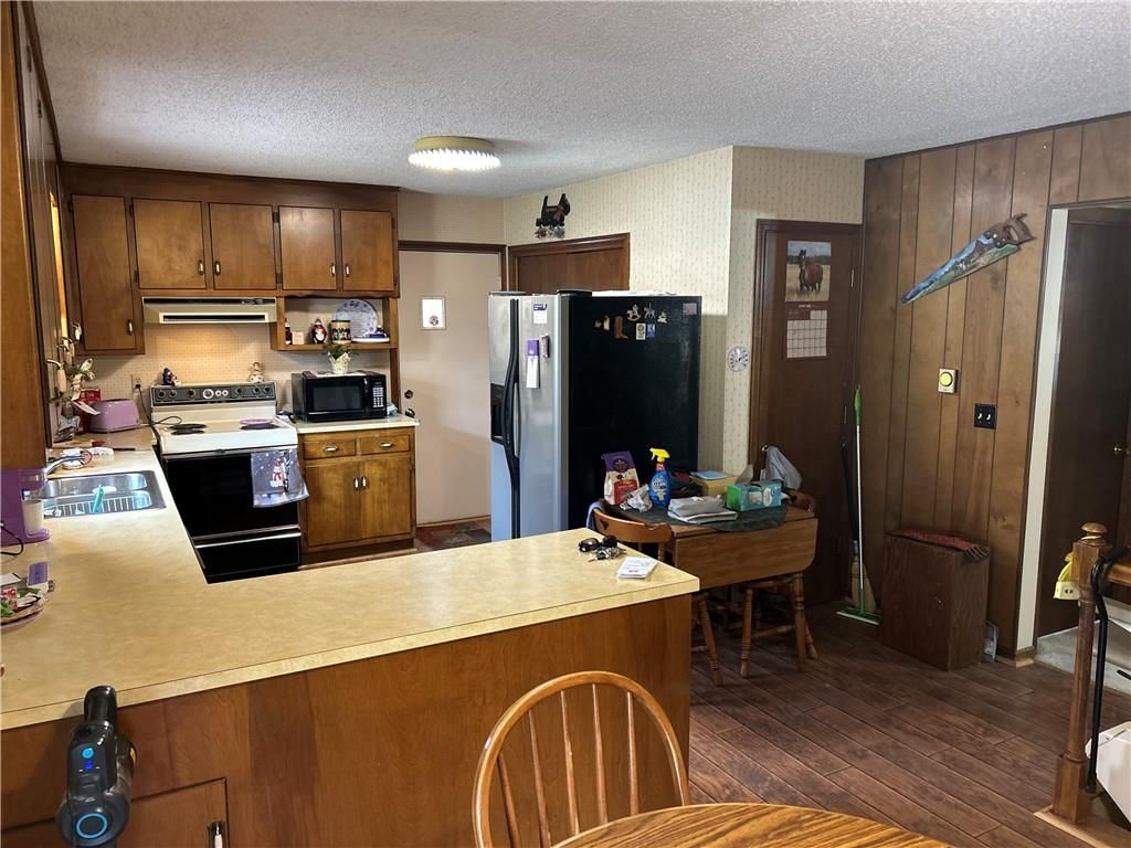 835 N 1710 Road — photo 32