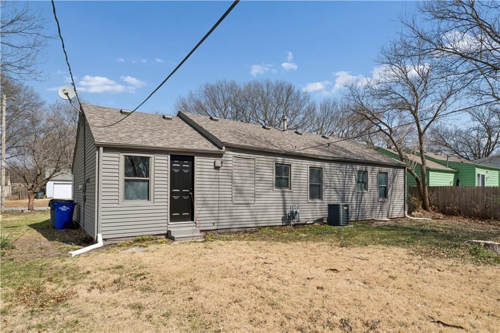 1113 E Cedar Street — photo 6