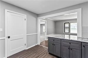 1113 E Cedar Street — photo 15