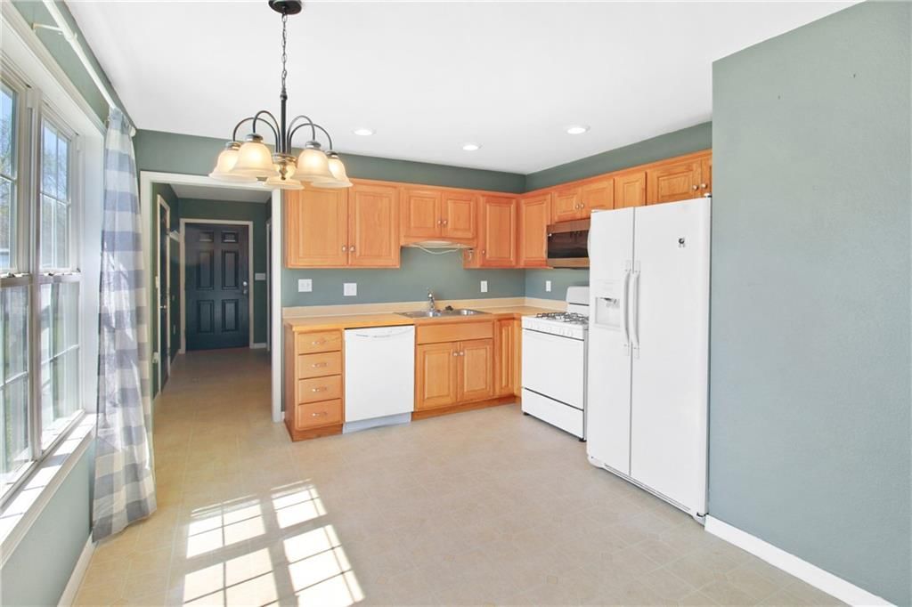 3304 Hughes Avenue — photo 6