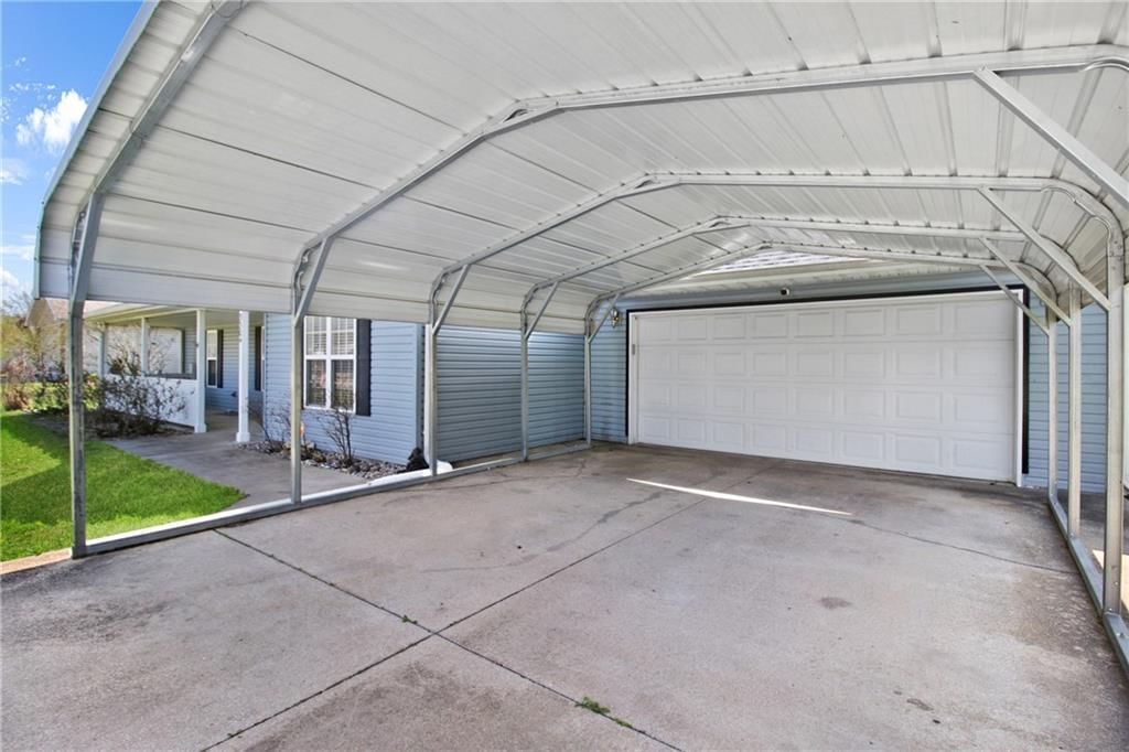 3304 Hughes Avenue — photo 24