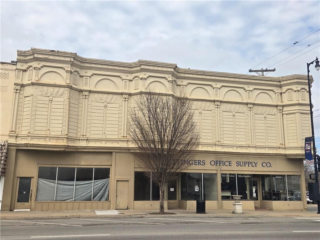 723 N Broadway Street, Pittsburg, KS