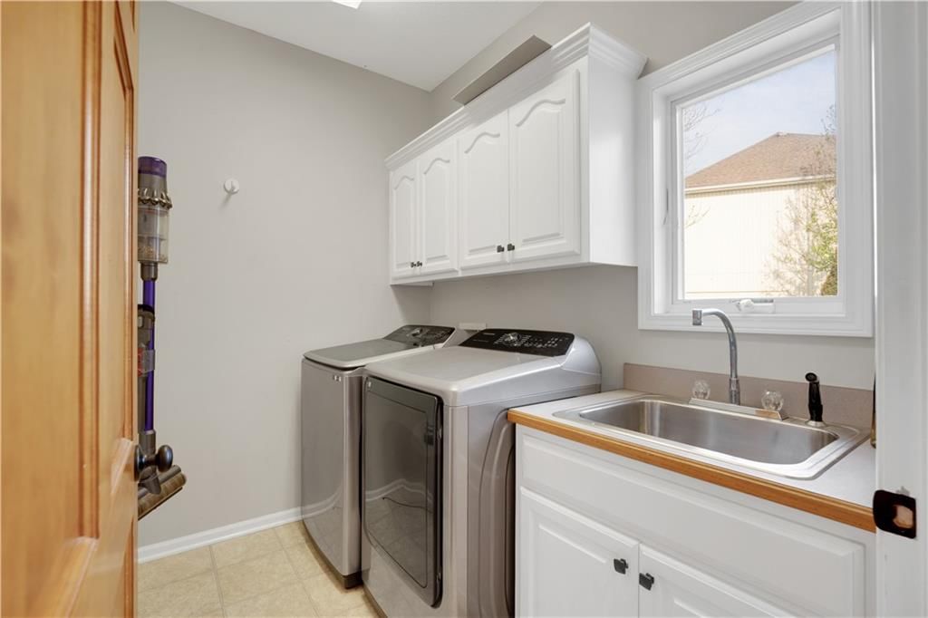 110 Deerfield Drive — photo 12