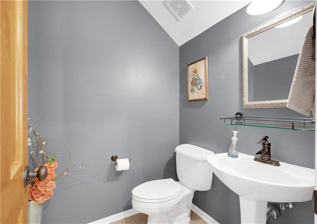 110 Deerfield Drive — photo 13