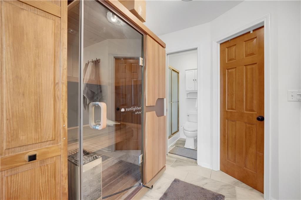 110 Deerfield Drive — photo 15