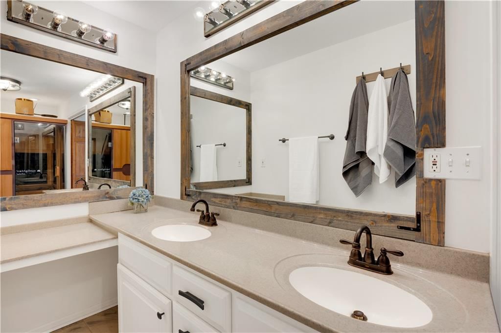 110 Deerfield Drive — photo 17