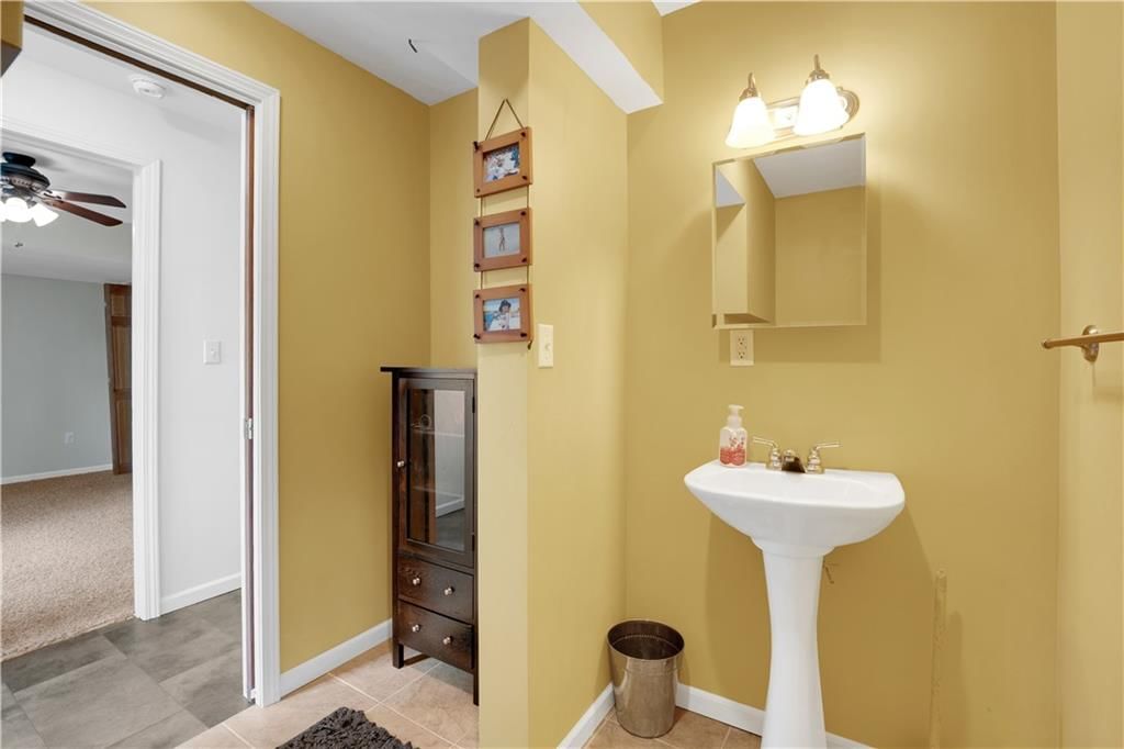 110 Deerfield Drive — photo 33