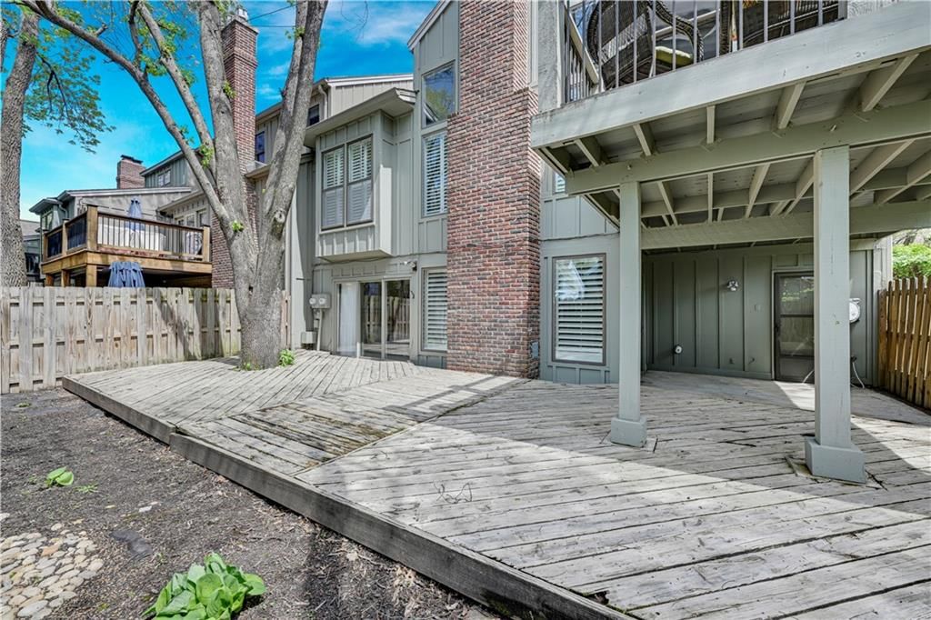 4421 W 112th Terrace — photo 6