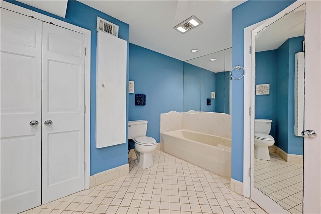 4421 W 112th Terrace — photo 11