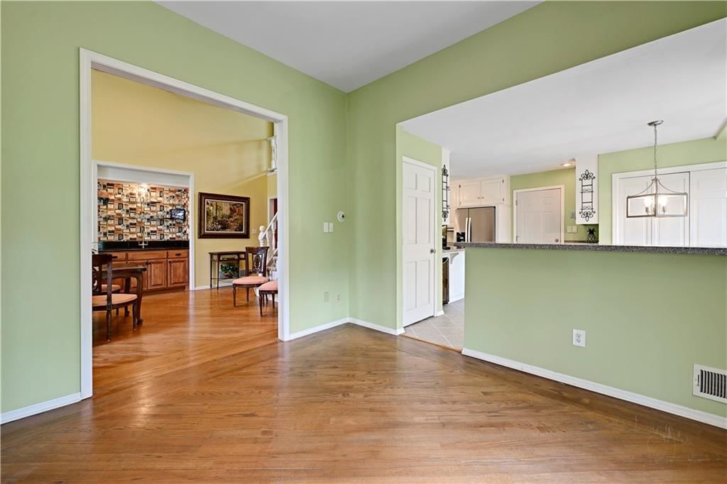 4421 W 112th Terrace — photo 30