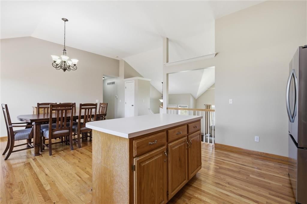 1016 NE Depot Drive — photo 11