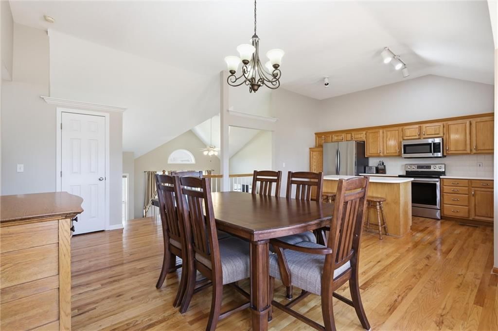1016 NE Depot Drive — photo 14