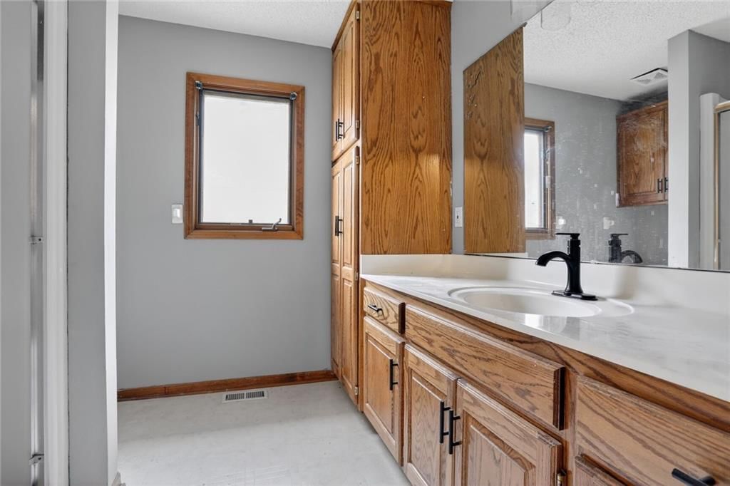 7412 N Prospect Avenue — photo 13
