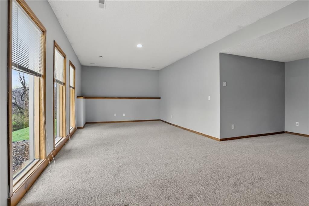 7412 N Prospect Avenue — photo 21