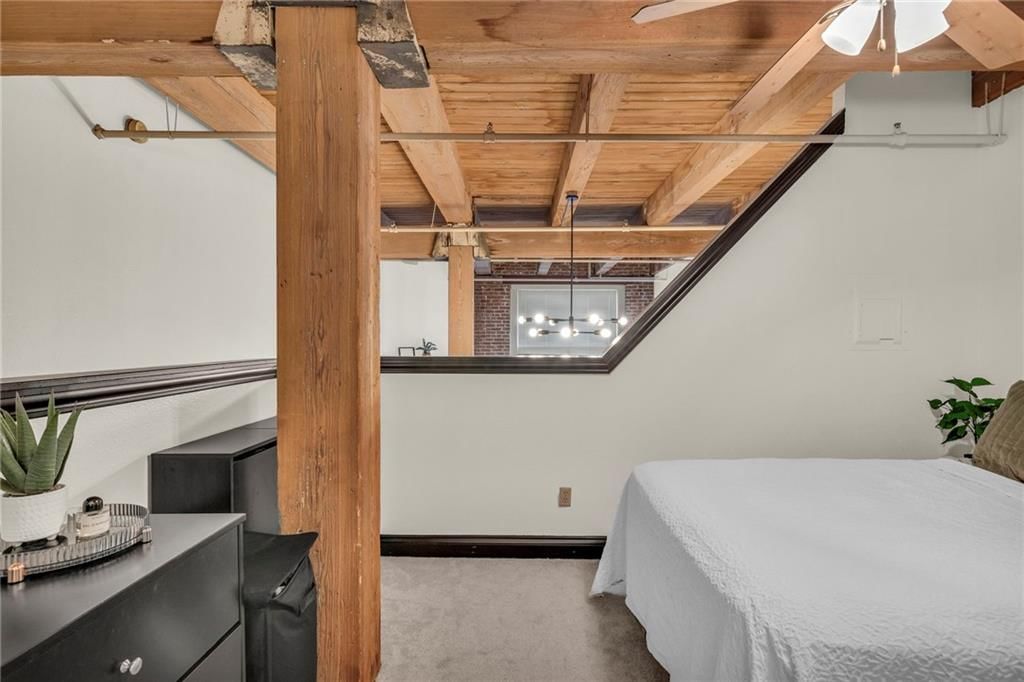 308 W 8th Street — photo 17