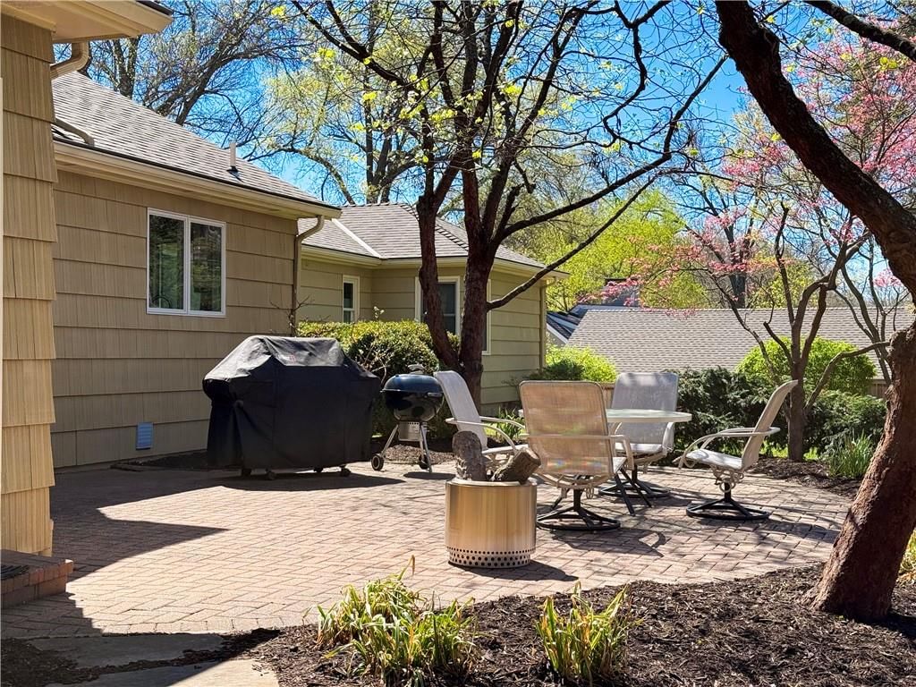 9728 High Drive — photo 36